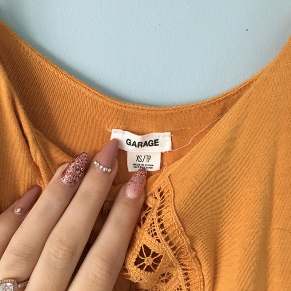 Yellow romper - Picture 2 of 2